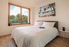 Others 4 Media Bay Apartments