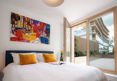 Others 6 Media Bay Apartments