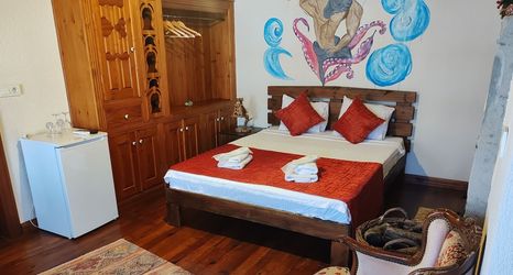 Lain-lain 2 Taş konak Manolya