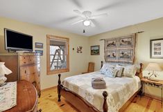 Others 7 A Cozy 2br Log Cabin Getaway-mirror Lake-fireplace 2 Bedroom Cabin by Sunscape Property Management