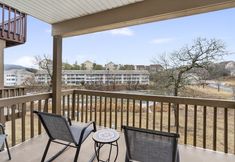 Others 7 Chandlers Pondview Getaway Chic Branson Escape