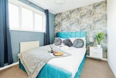 기타 Canterbury Charm, Spacious 4 Bed House