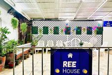 อื่นๆ Ree House