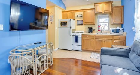 Khác 2 Greenwood Lake Cottage w/ Shared Dock & Hot Tub!