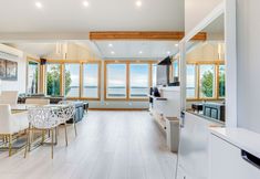 Lainnya 4 Seattle Sanctuary w/ Sweeping Views, Walk to Beach