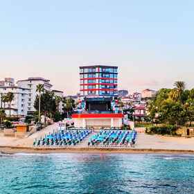 Primary image1格拉納達豪華紅色成人專屬度假村,阿拉拉巴扎飯店