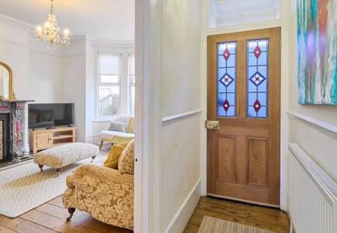 Others Host Stay Bellevue Road