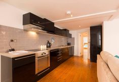 อื่นๆ 3 Host Stay Victoria Gardens