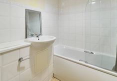 기타 3 Host Stay Bingley Court