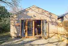 其他 Host Stay Oak Barn