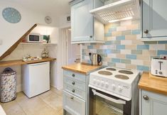 其他 2 Host Stay Claire s Cottage