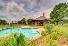 기타 On 10 Acres: Celina Ranch w/ Pool & Fire Pit!