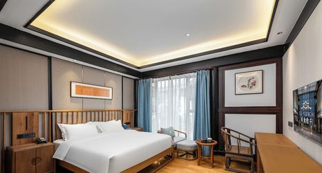 Others 2 CD YUEN CHI