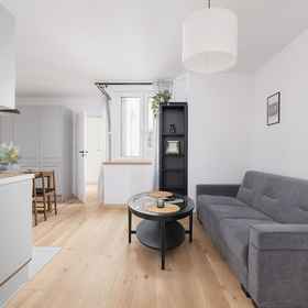 Primary image1市中心公寓 - by Renters,西里西亚省公寓