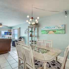 Primary image 1 Arie Dam 304, Suncoast Seabird Sanctuary Hotels