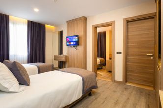 Lain-lain 4 Ema Houses