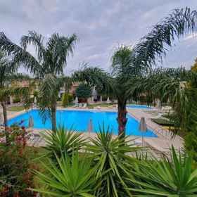 Primary image 1 ウラニア ラグジュアリースイート ウィズ プールビュー - ルートラ リゾート, アルカディ修道院 ホテル