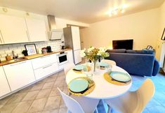 Others 4 New 1 Bedroom Flat with Balcony & Garden