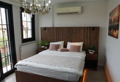 Others 5 Vicolo Moda