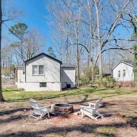 Interior 1 允许宠物的Mableton房屋配有烧烤炉和火坑!, The B.E.S.T. Academy 6-12 酒店