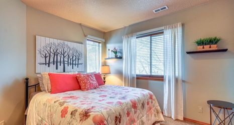 其他 2 Lovely Dundee Home w/ Private Yard & Fire Pit!