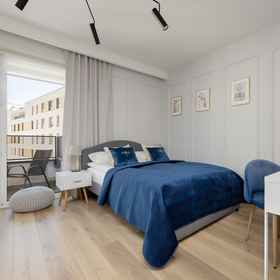 Primary image 1 สตูดิโอโคมพิวเตอร์วาณ์ วอชอว่า โดยเช่า, โรงแรม & ที่พัก Wierzbno