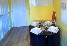 Others 4 2 Bed End Terrace M4 M25 Heathrow Windsor & London
