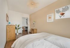 Khác 4 Modern Apartment With Balcony by Renters