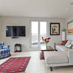 Room 1 位于温布尔顿的豪华2床顶层公寓, 巴勒姆 酒店