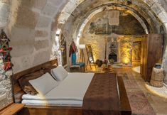 其他 6 Theodora Village