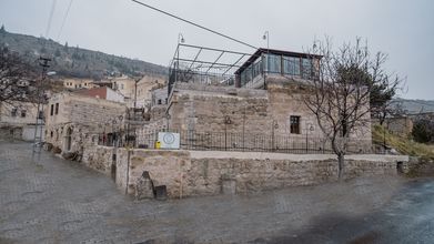 其他 4 Theodora Village