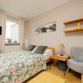 Primary image 1 Apartment Warszawa Gdańska by Renters, Plac Wilsona Hotels