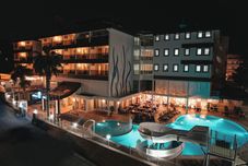 其他 Adella Side Hotel