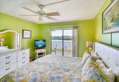 Others 2 Bayshore Yacht & Tennis 216