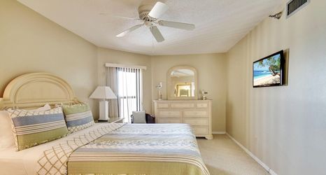 Others 2 Emerald Isle 502 - Premier