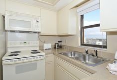 Others 5 Emerald Isle 601