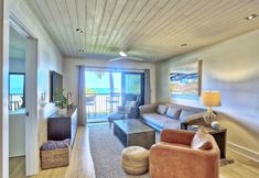 อื่นๆ 2 Land's End 11-203 Beach Front - Premier