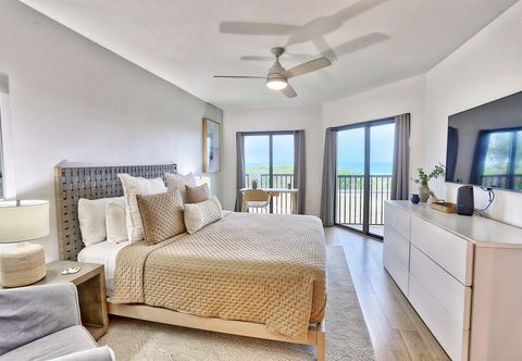 อื่นๆ Land's End 11-203 Beach Front - Premier