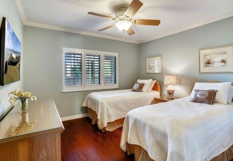 Lainnya Land's End 11-204 Beach Front