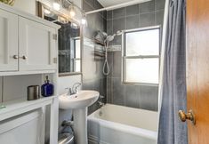 기타 3 7 Mi to Denver: Inviting Aurora Home w/ Yard!