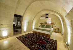 Others 2 Ares Cave Suites