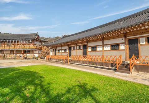 Others Gyeongju Gampo Byeolbit Hanok Pension
