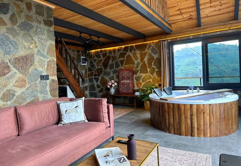 Others Arte suit bungalov