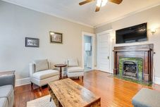 Lain-lain Charming Decatur Oakhurst Bungalow w/ Patio!