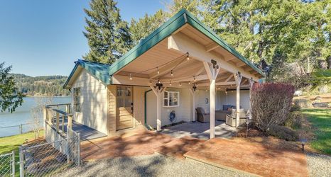 Khác 2 Waterfront Washington Getaway w/ Hot Tub & Deck!