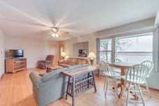 Khác Waterfront Lake Holcombe Getaway w/ Dock