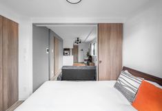 Others 4 SERAPHIC 101