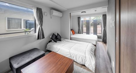 Others 2 SERAPHIC 101