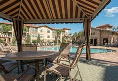 Khác 4 Radiant Condo 3 Bedroom Condo by RedAwning