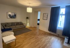 Others 4 Elegant Apartment in the City